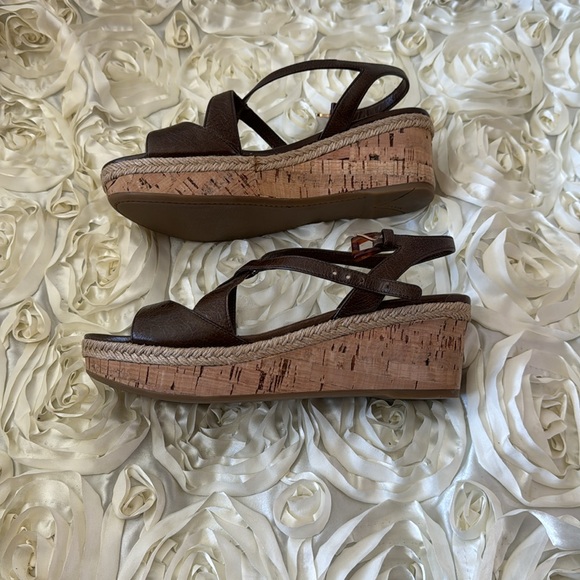 Prada Brown Leather Strappy Wedge Sandals HARDLY WORN! size 37 - Picture 7 of 11